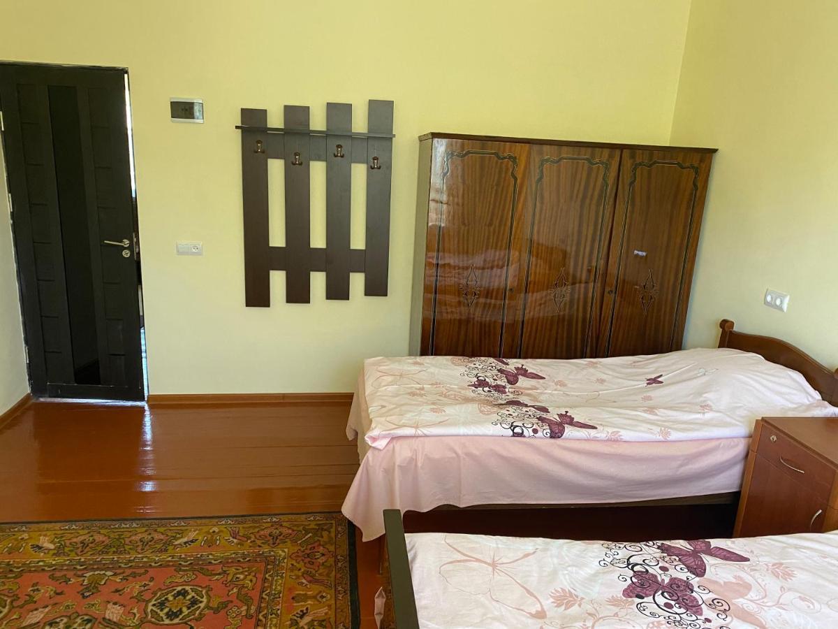 Karine B&B Yeghegnadzor Екстер'єр фото